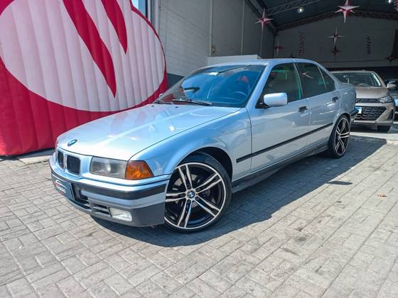 BMW 325i 2.5 SEDAN 24V GASOLINA 4P AUTOMÁTICO BMW 325i 2.5 SEDAN 24V GASOLINA 4P AUTOMÁTICO
